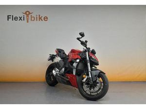 DUCATI - STREETFIGHTER V2