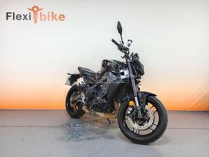 YAMAHA - MT 09