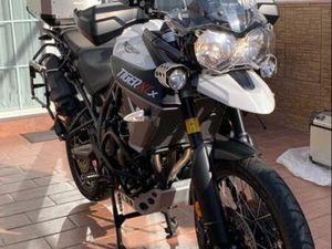 TRIUMPH - TIGER 800 XCX KITS AVENTURE