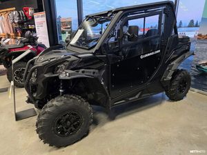 TRAIL DPS T 700 TRAKTORIMÖNKIJÄ DFK HYTTIPAKETILLA