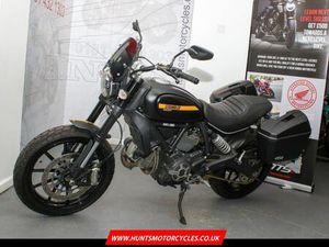 2016 '16 DUCATI SCRAMBLER FULL THROTTLE ABS. 1 OWNER. GIVI PANNIERS. £6,495