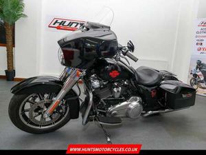 2020, '20 HARLEY-DAVIDSON FLHT ELECTRA GLIDE STANDARD. ONLY 1,475 MILES. £16,995