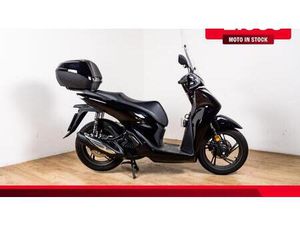 VENDO HONDA SH 125I (2024 - 25) USATA A FIRENZE (CODICE 9902269) - MOTO.IT
