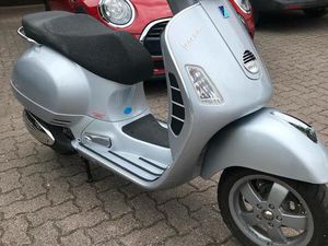 VESPA 250 GTS SILBER - TOP ZUSTAND, TÜV 9/2027