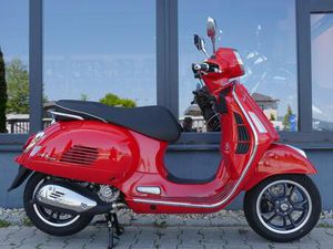 VESPA GTS 310 SUPER - ROT - EINZELSTÜCK - NEU
