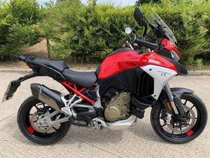 2021 21 DUCATI MULTISTRADA V4S - 4989 MILES - V4 S MODEL - AKRAPOVIC TOURER