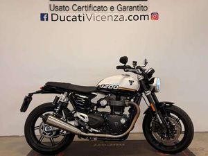TRIUMPH SPEED TWIN 1200 BIANCO