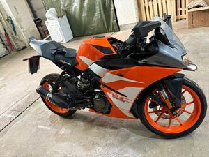KTM RC 125 SPORTMOTORRAD ORANGE/SCHWARZ/WEIß
