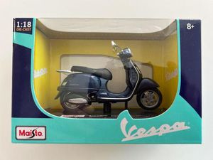 MAISTO MODELL 1:18 VESPA GTS 300 2003 - IN BLAU
