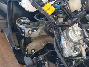 PIAGGIO MP3 250 UNFALL