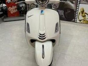 PIAGGIO VESPA 300 GTS - 2025 FINANZIABILE