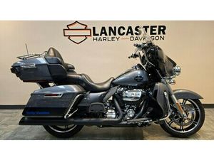 2021 HARLEY-DAVIDSON® ULTRA LIMITED GAUNTLET GRAY METALLIC/VIVID BLACK FLHTK