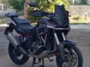 AFRICA TWIN 1100 DCT