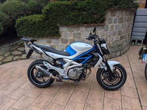 SUZUKI SFV 650 GLADIUS