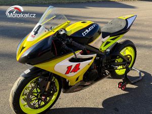 TRIUMPH DAYTONA 675R OKRUHOVKA BEZ SPZ