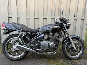 SCHÖNE KAWASAKI ZEPHYR 550