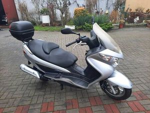 SUZUKI BURGMAN 200 (UH200) WALCZ