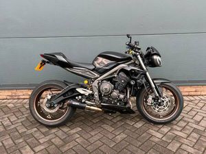 2022 TRIUMPH STREET TRIPLE 765 RS PICK UP DOUBLE CAB WILDTRAK 2.0 ECOBLUE 213 AUTO MOTORCYCLE DIE...
