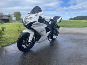 SUZUKI GSX-R600U