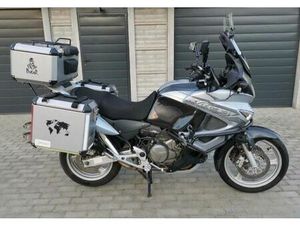 HONDA VARADERO XL 1000 ZADBANA DOINWESTOWANA RAWICZ SARNOWA