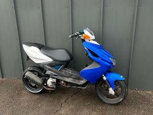 YAMAHA AEROX 50 ALLE BILDER ANKUCKEN