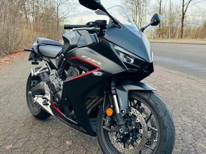 HONDA CBR 650R 2024 | TOP ZUSTAND | 8.200KM | GUNPOWDER BLACK
