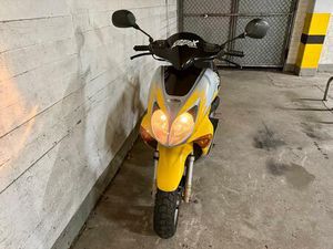 HONDA X8R 50 CCM – 2-TAKT-ROLLER