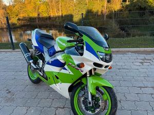 KAWASAKI ZX 9R NINJA ORIGINAL ZUSTAND TÜV NEU