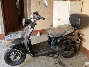 E-ROLLER: NOVA MOTORS E-RETRO START