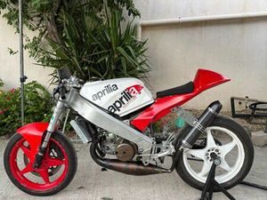 APRILIA AF1 PISTE ÉCHANGE POSSIBLE