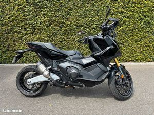 HONDA X-ADV 750