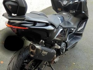 TMAX 560 AKRAPOVIC