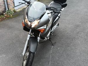 MOTO VARADERO 125