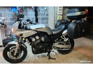 YAMAHA FAZER 600 + KIT VALISES