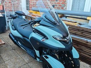 VEND YAMAHA TRICITY 300 CC