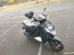 ◊ PEUGEOT KISBEE 50 – 2022 – DÉMARRAGE ÉLECTRIQUE + KICK – PRÊT À ROULER