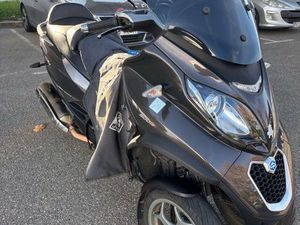 VEND SCOOTER MP3 500 LT BUSINESS