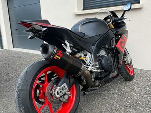 APRILIA RSV4 1000 RR