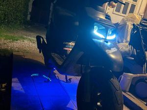 VEND MBK BOOSTER 2001 PAPIER À JOUR MOTEUR REFAIT À NEUF