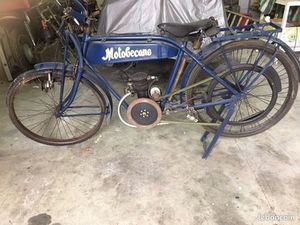 MOTO 175 MOTOBECANE À COURROIES