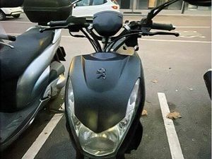 PEUGEOT STREETZONE 50 – 2015 – 6 300 KM