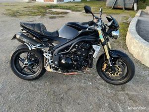 TRIUMPH SPEED TRIPLE 1050