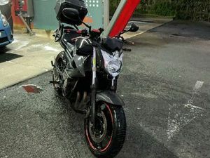 YAMAHA XJ6