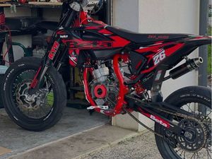 CYCLE BETA TRACK ÉCHANGE POSSIBLE