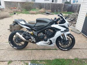 CBR 650 R 2022