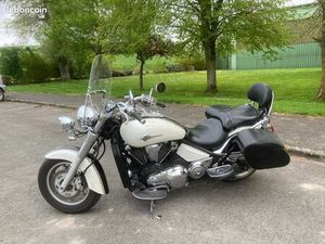 MOTO KAWASAKI VN 2000