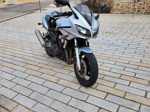 YAMAHA FAZER 600 A2