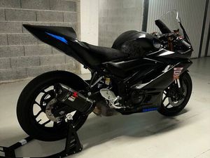 YAMAHA R3 PISTE