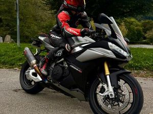APRILIA RSV4 2022