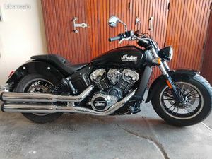 ECHANGE INDIAN SCOUT BOBBER 280 KMS